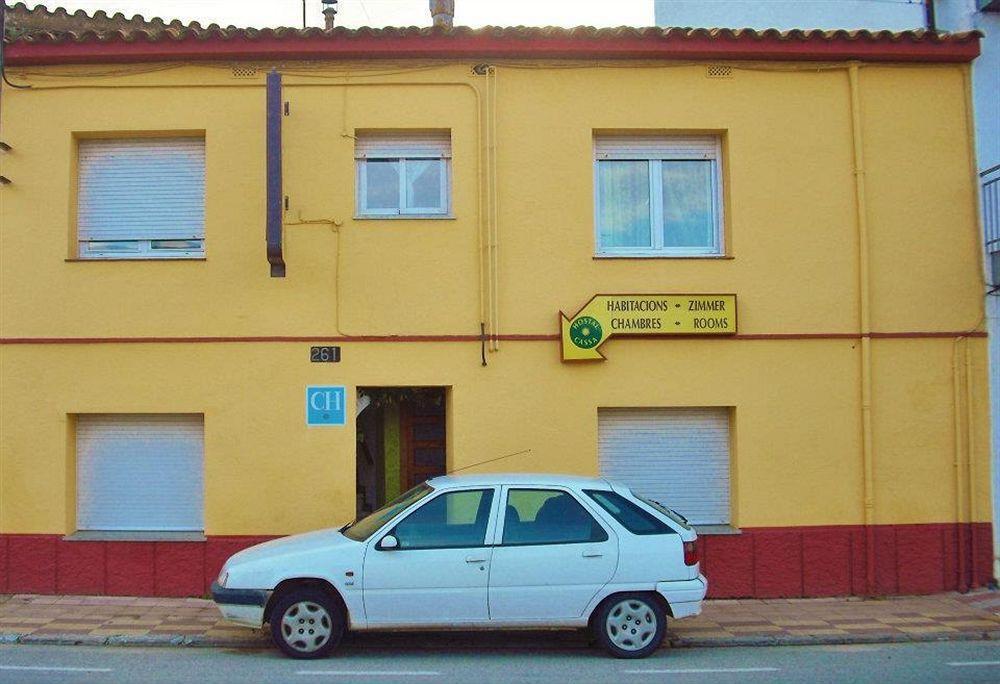 Hostal Cassa Cassà de la Selva Exterior foto