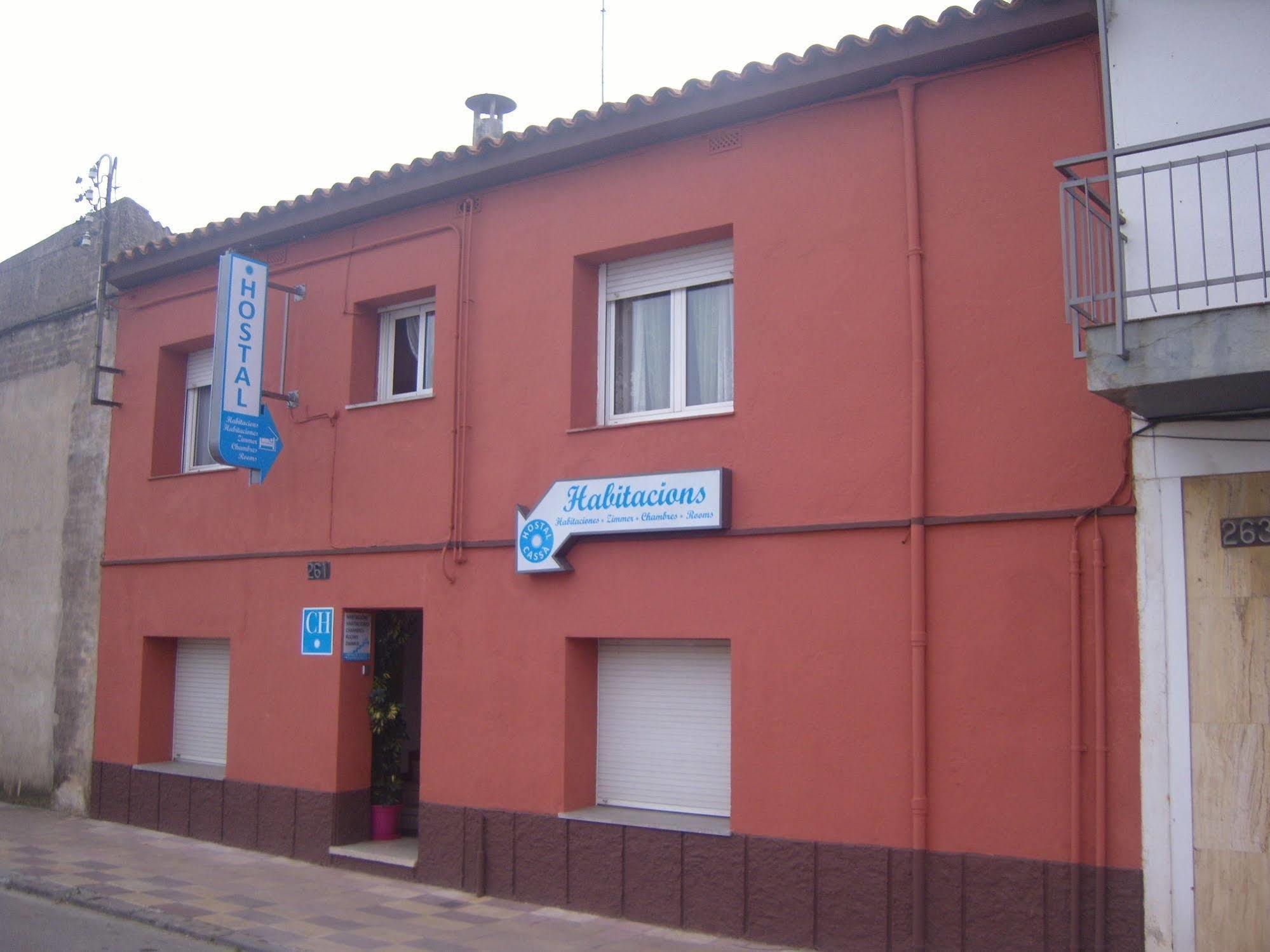 Hostal Cassa Cassà de la Selva Exterior foto