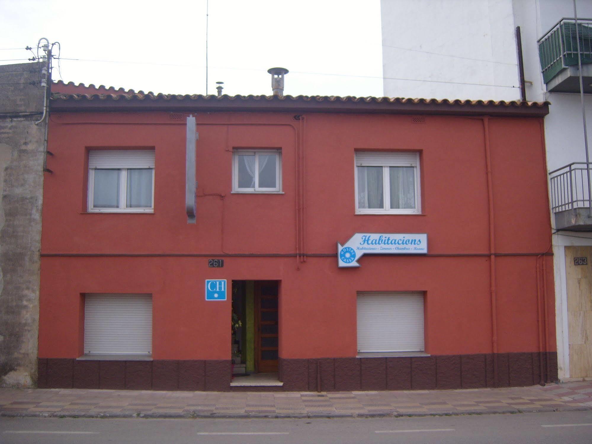 Hostal Cassa Cassà de la Selva Exterior foto